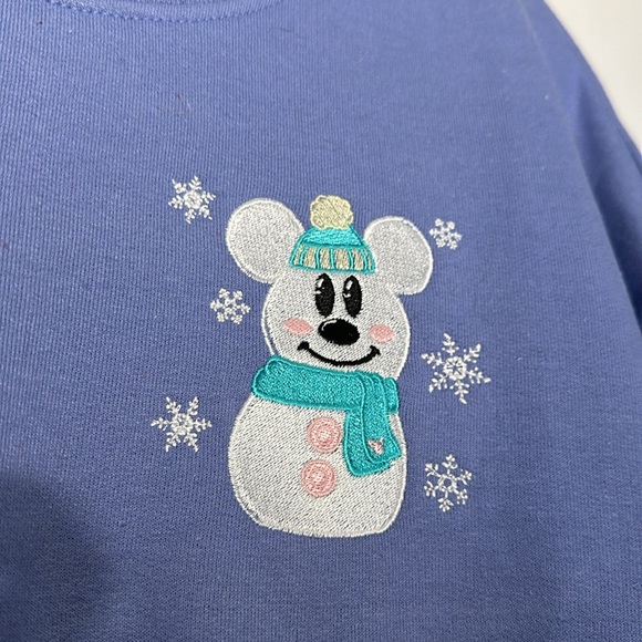 NWOT periwinkle Mickey snowman sweatshirt size L - Picture 2 of 3